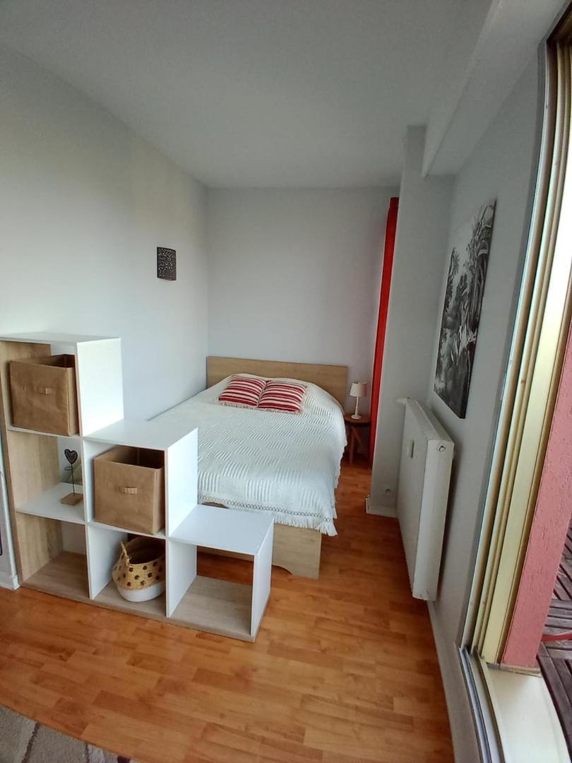 Appartement Avec Parking Et Balcon Vue Cathedrale Chartres Zewnętrze zdjęcie